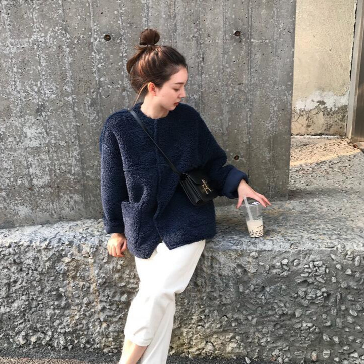 2025 Autumn and Winter New Arrivals: Chic Coat for Petite Figures, Cute Teddy Style, Thickened Short Faux Fur Integrated Design