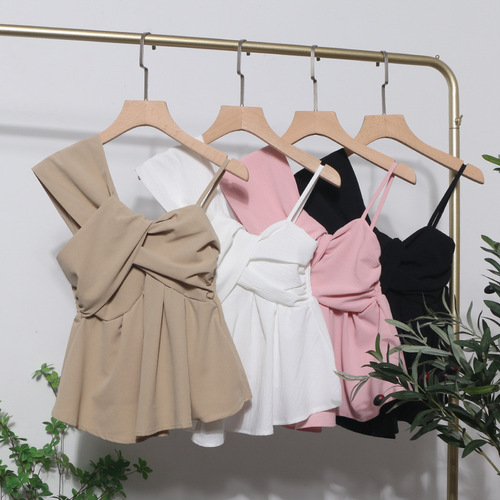 Real shot of asymmetrical design, one-shoulder slanted shoulder strap, irregular vest, sleeveless top wholesale 8937