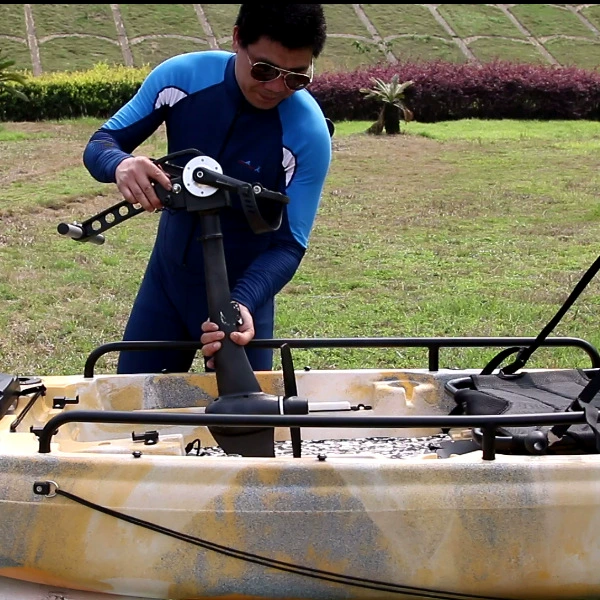 Прямые продажи с фабрики внешней торговли Сертификация CE рыболовное судно Каяка может быть установлено педальной системой, совместимой с электрической системой толкания