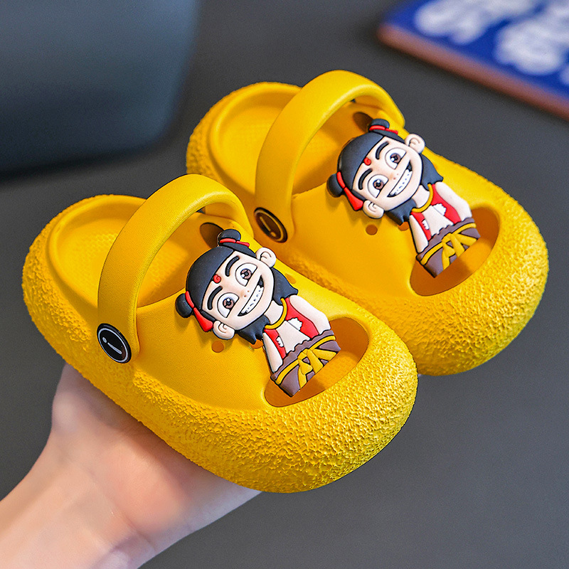 Nezha Dongdong zapatos 1 año 3 interior impermeable contra colisiones zapatillas para niños de verano niños niñas bebés