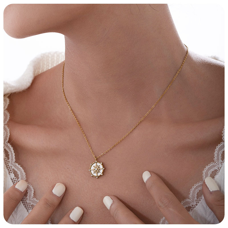Tina transfronteriza colgante de conchas de ocho estrellas colgante personalidad europea y americana colgante simple joyería de acero inoxidable mujer