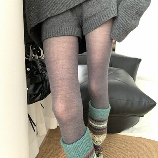�m��Ůmiu��miu��΢͸��ɫ���ѝŮ���ﶬ���@�ݵ��d���״���Bѝ