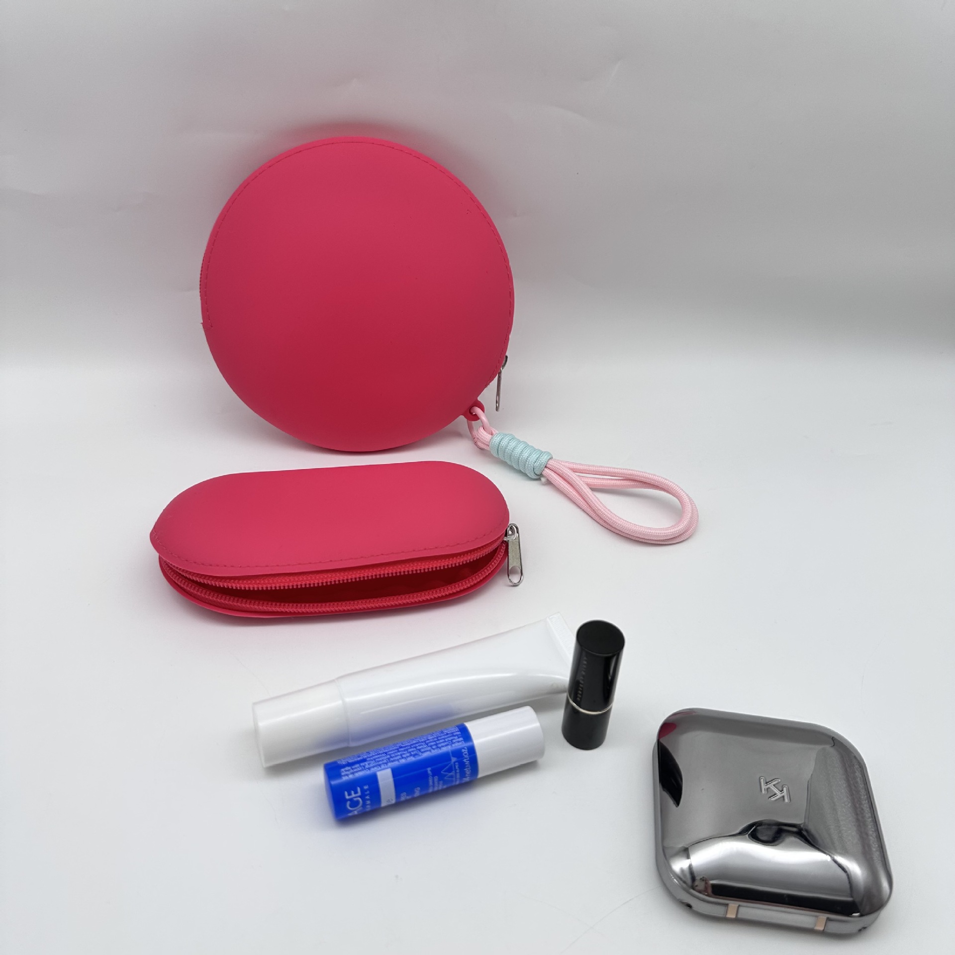 Cosmetics, lipstick, powder, silicone storage bag, silicone bag, waterproof bag, travel storage bag, key, earphone, coin purse