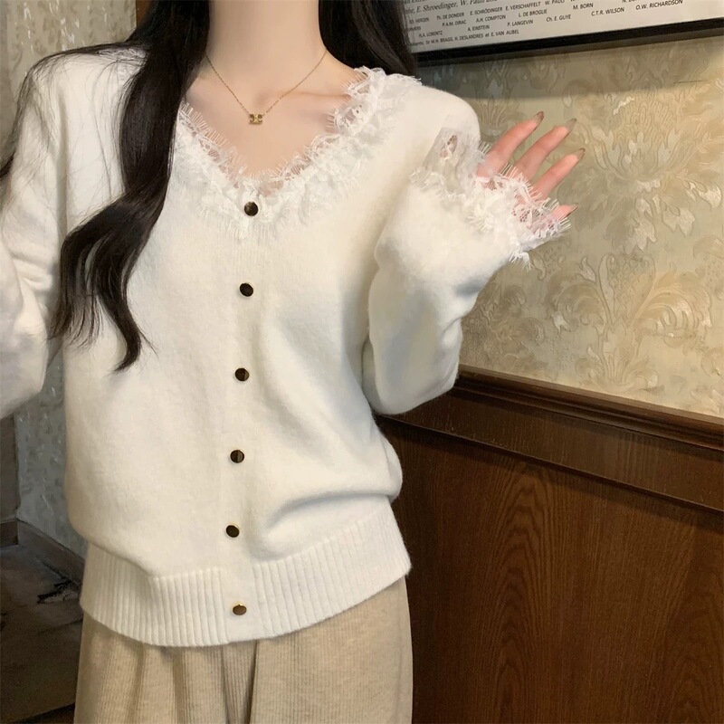 miu系奶fufu蕾丝拼接v领打底衫女春秋纯欲内搭毛衣软糯针织衫上衣|undefined
