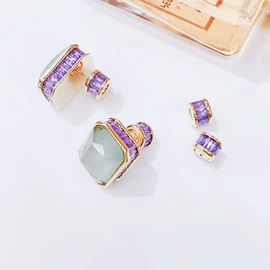 耳钉;耳环;项链