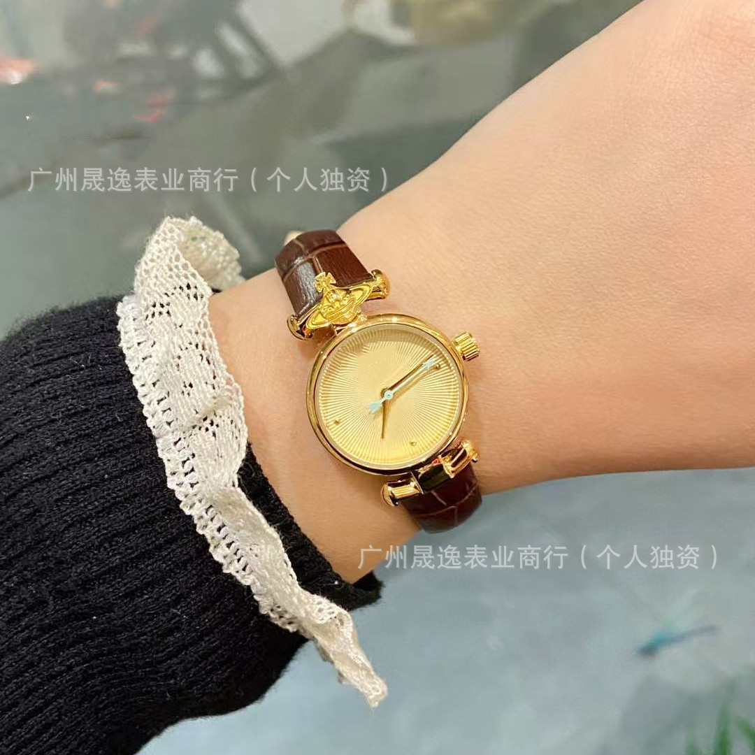 Queen Mother Vivian West Watch Crushed Ice Blue Rose Red Black Plum…