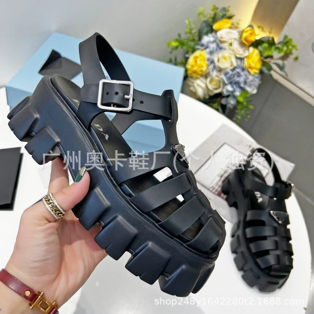 24 летние резиновые тканые сандалии на толстой подошве с треугольным логотипом и массивным каблуком, женская обувь с закрытым носком и круглым носком, увеличивающая рост.