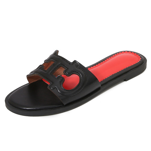2026 New Summer Outwear Fashion Flat Slipper One-Piece Beach Sandals Travel Flat Women's Shoes