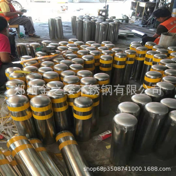 河南郑州批发168加厚钢管停车路桩 道路交通立柱反光挡车地桩柱