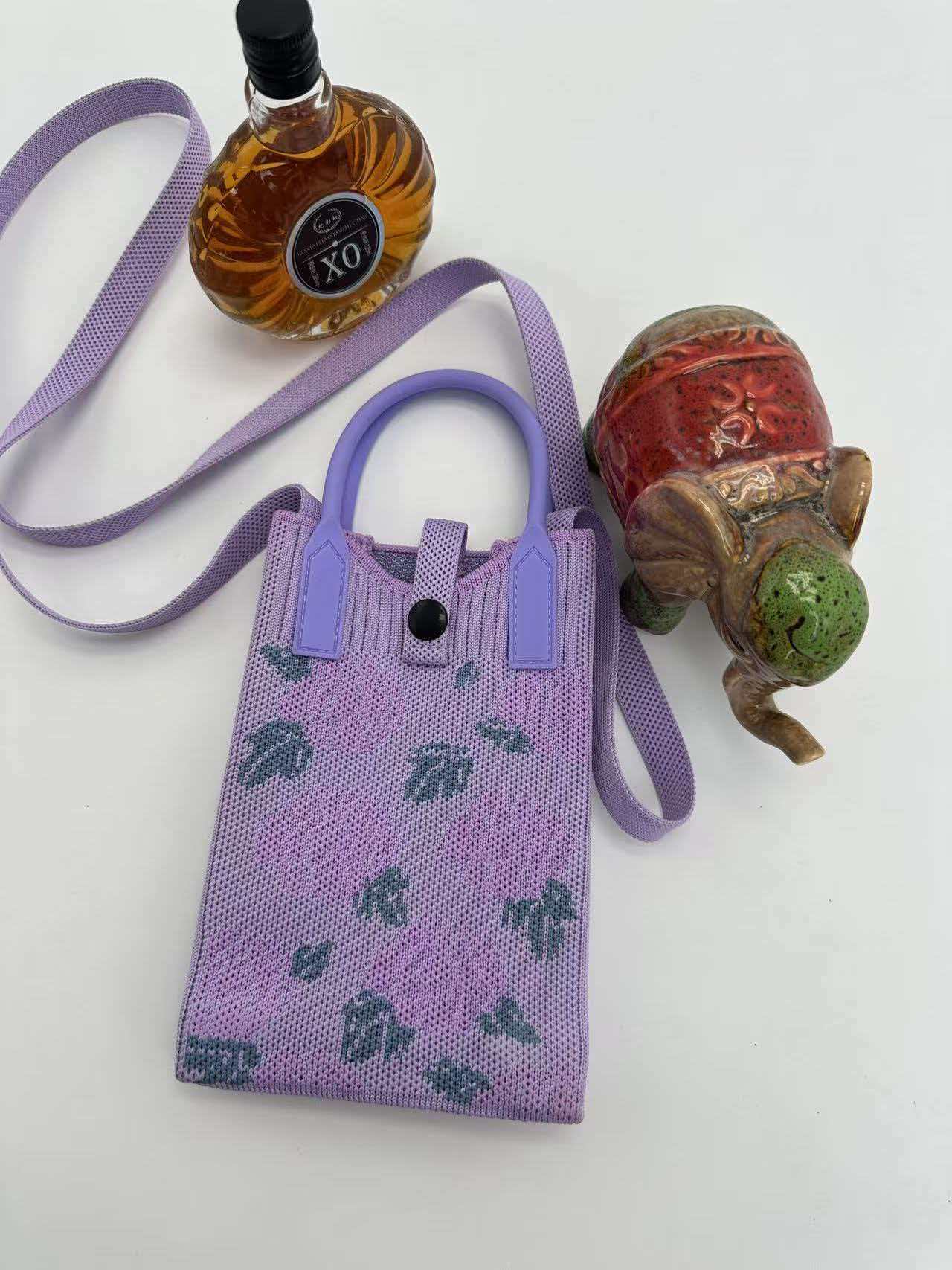 Cartoon Graphic Knit Compact Phone Crossbody Bag 14