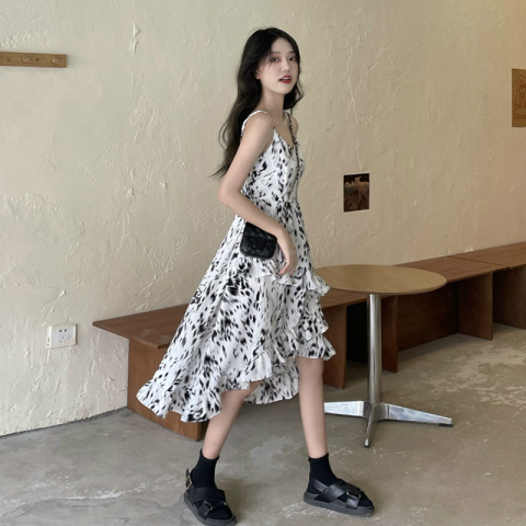 Tea Break French Floral Seaside Long Skirt Asymmetrical Suspender Dress Petite Women Summer 2025 New Style