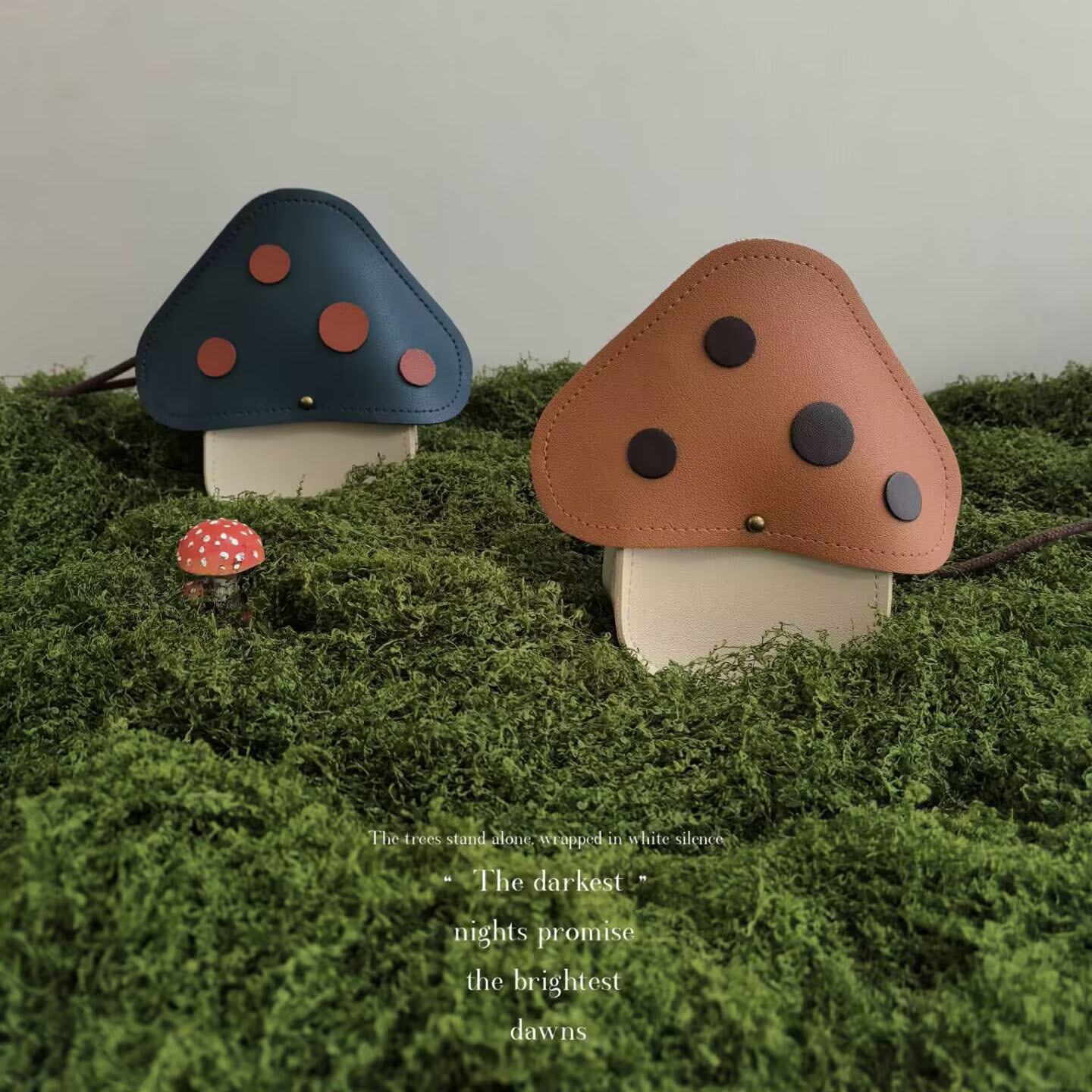 In-Stock Original New Design Pu Leather Children's Mushroom-Shaped Small Crossbody Bag, Unisex Baby Photography Prop Small Bag