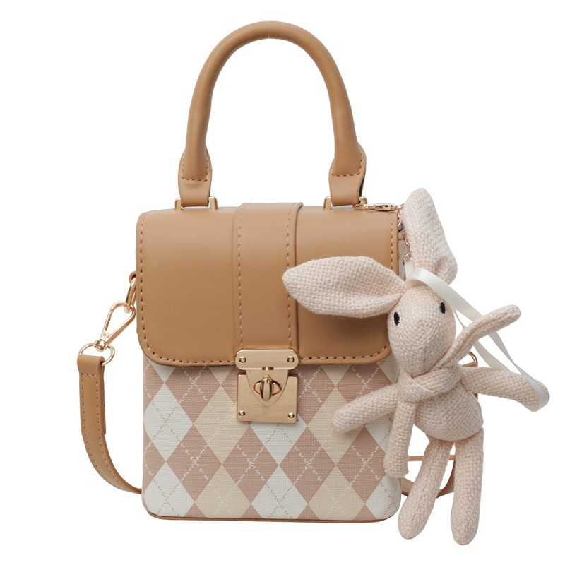 Alta sensación Lingerie mini bolso para mujeres 2024 nuevo Lingerie bolso cuadrado universal bolso de nicho de diseño exterior bolso de hombro