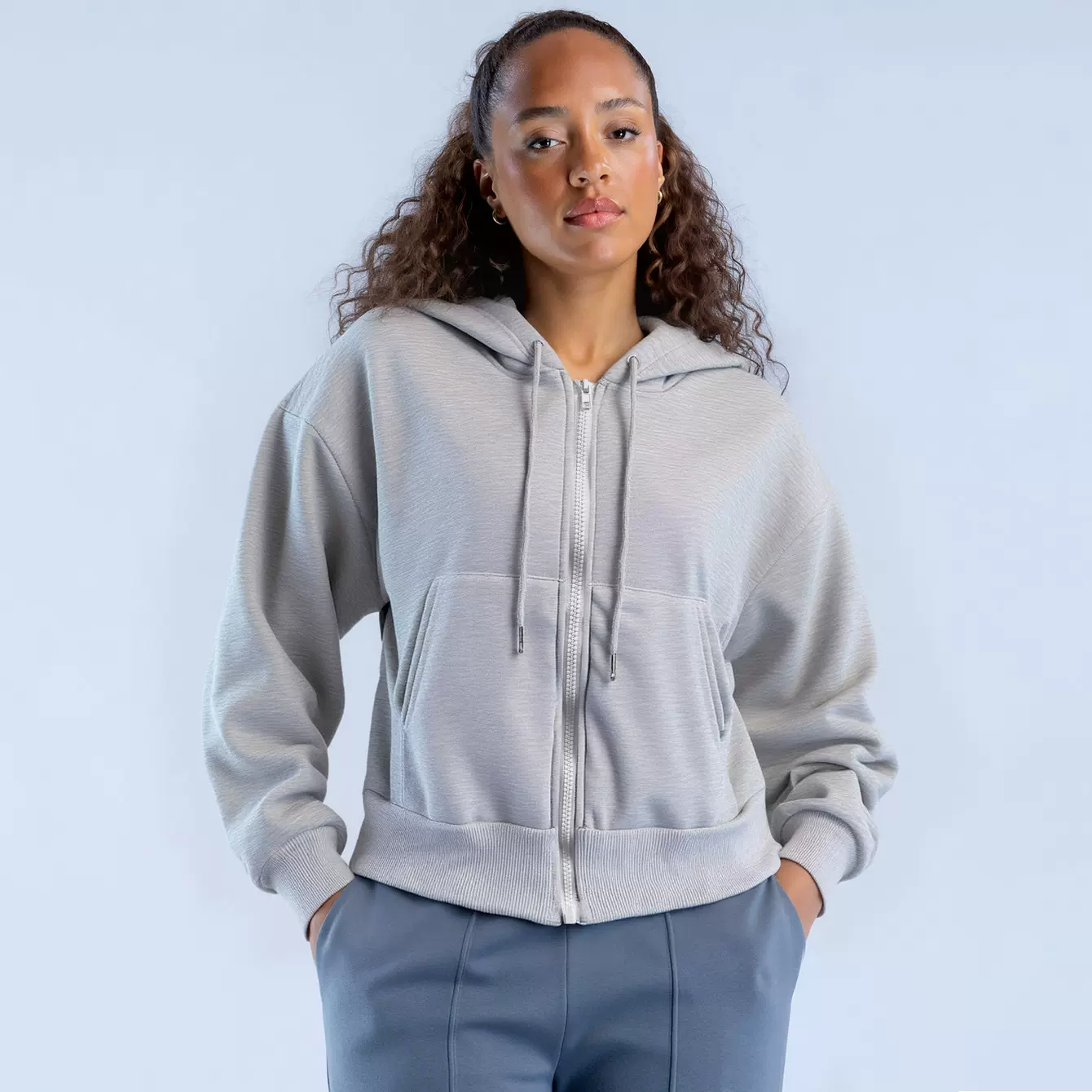 2025跨境新款秋冬加绒百搭时尚短款修身拉链保暖纯色连帽卫衣女