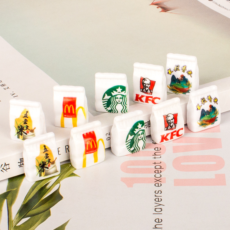 クリームゴム部品卸売りdiy材料キーホルダー携帯電話ケースペンダント樹脂部品食遊び立体袋