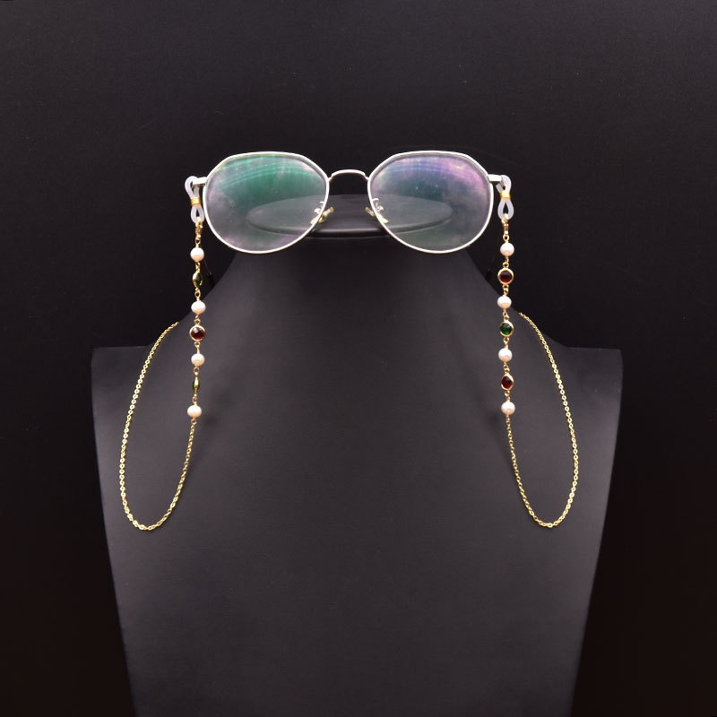 Cadena de gafas de perlas naturales nuevos accesorios de moda transfronterizos europeos y estadounidenses máscaras decoraciones de cadena de alta calidad al por mayor