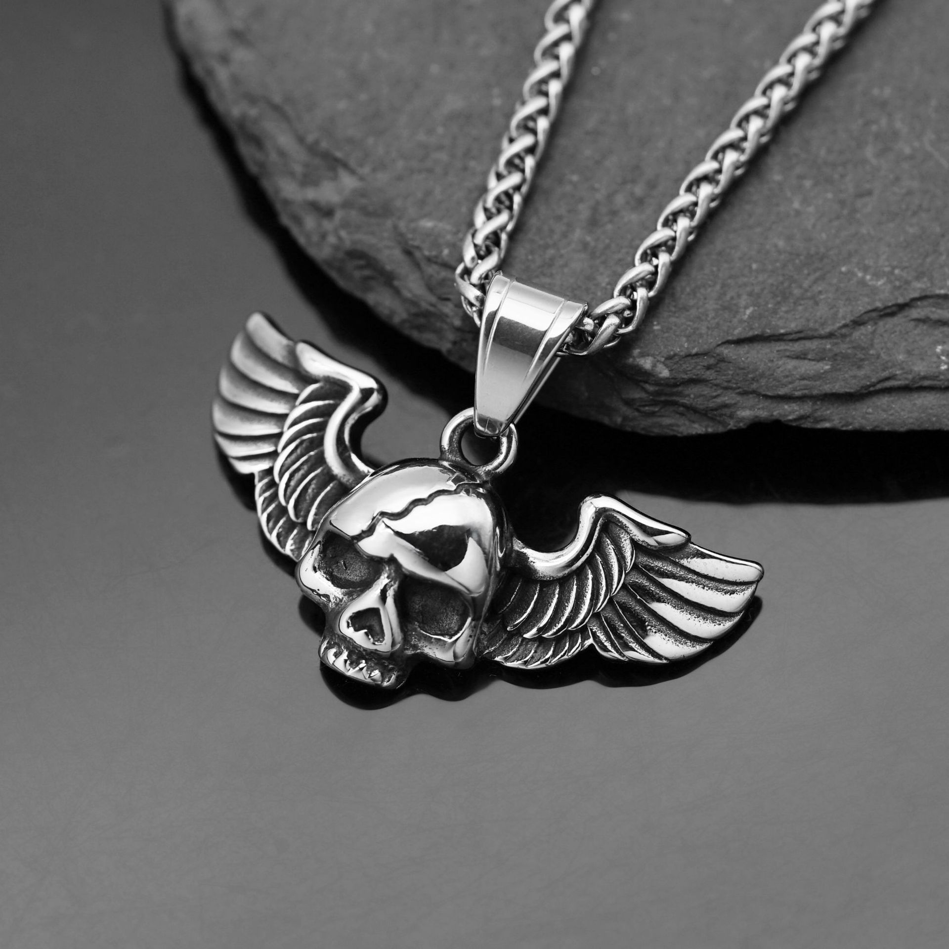 retro skull