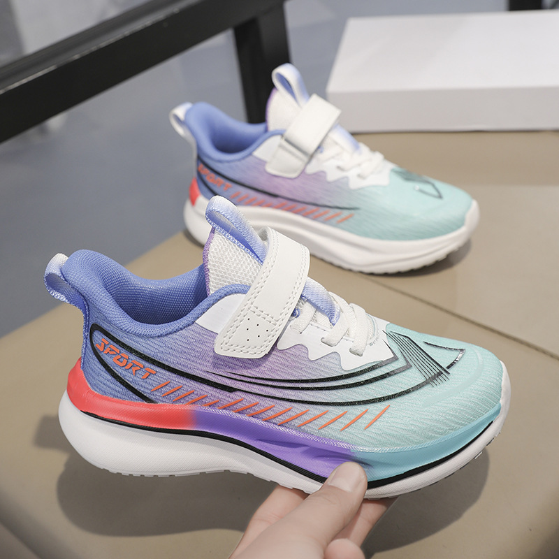 Zapatos de correr de conejo rojo para niños primavera y otoño nuevo tipo de malla transpirable suela suave resistente al desgaste Velcro para niños grandes pasos deportivos antideslizantes