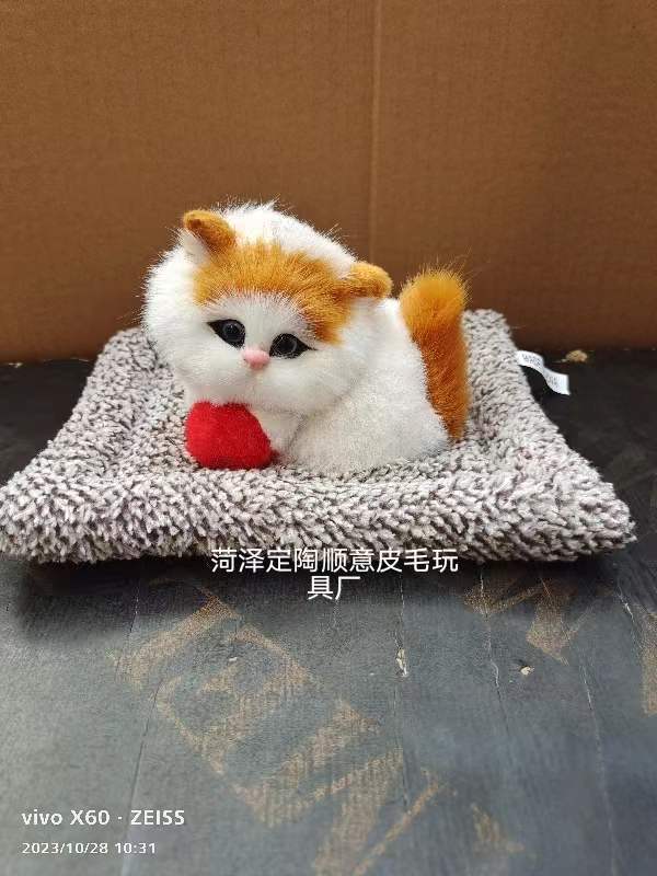 누워있는 고양이 14는 울 수 있다