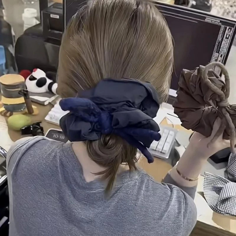 Arco coreano para dormir anillo de cabello de intestino grueso para mujeres 2024 nueva cabeza de bola de cola de caballo estereoscópico adornos de cabello de cuerda esponjosa