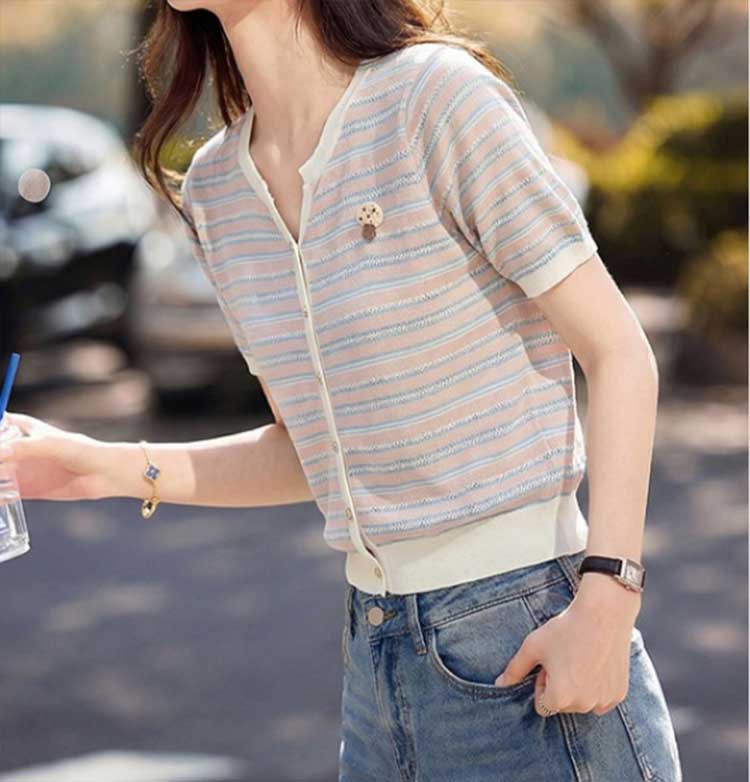 Áo cardigan nữ cổ V sọc kẻ ngang tay ngắn cài nút mỏng nhẹ mùa hè — xanh lam, xanh lá cây chi tiết 3