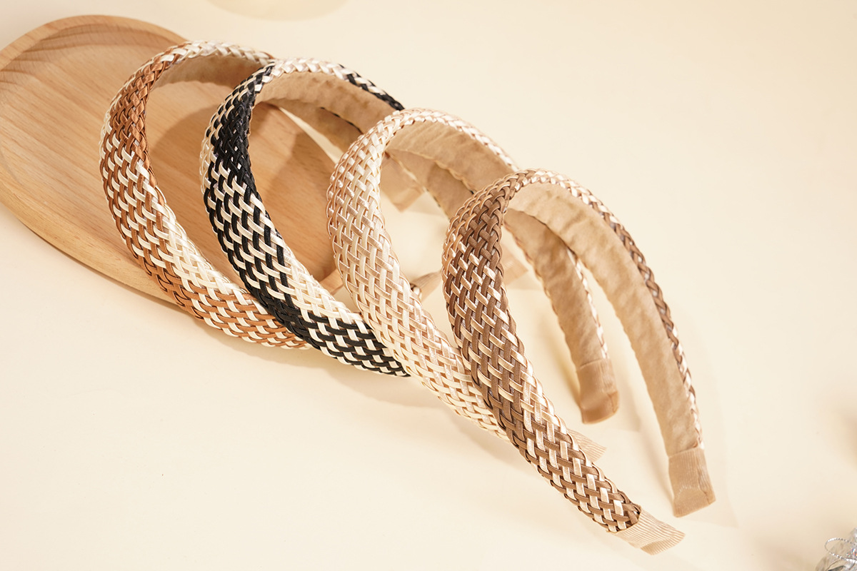 120g Weight Hair Band Hair Accessories Type 1 Piece Quantity Casual, Daily Occasion Plastic, raffia Material Color Block Pattern All Seasons Season Women's Gender Sweet, Pastoral Style Sweet Pastoral Women's Color Block Plastic Raffia Hair Band 5
