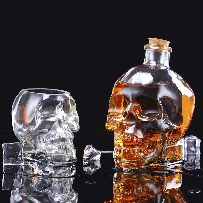 공장 도매 해골 머리 와인 병 창조적 인 해골 머리 와인 유리 절단 과정