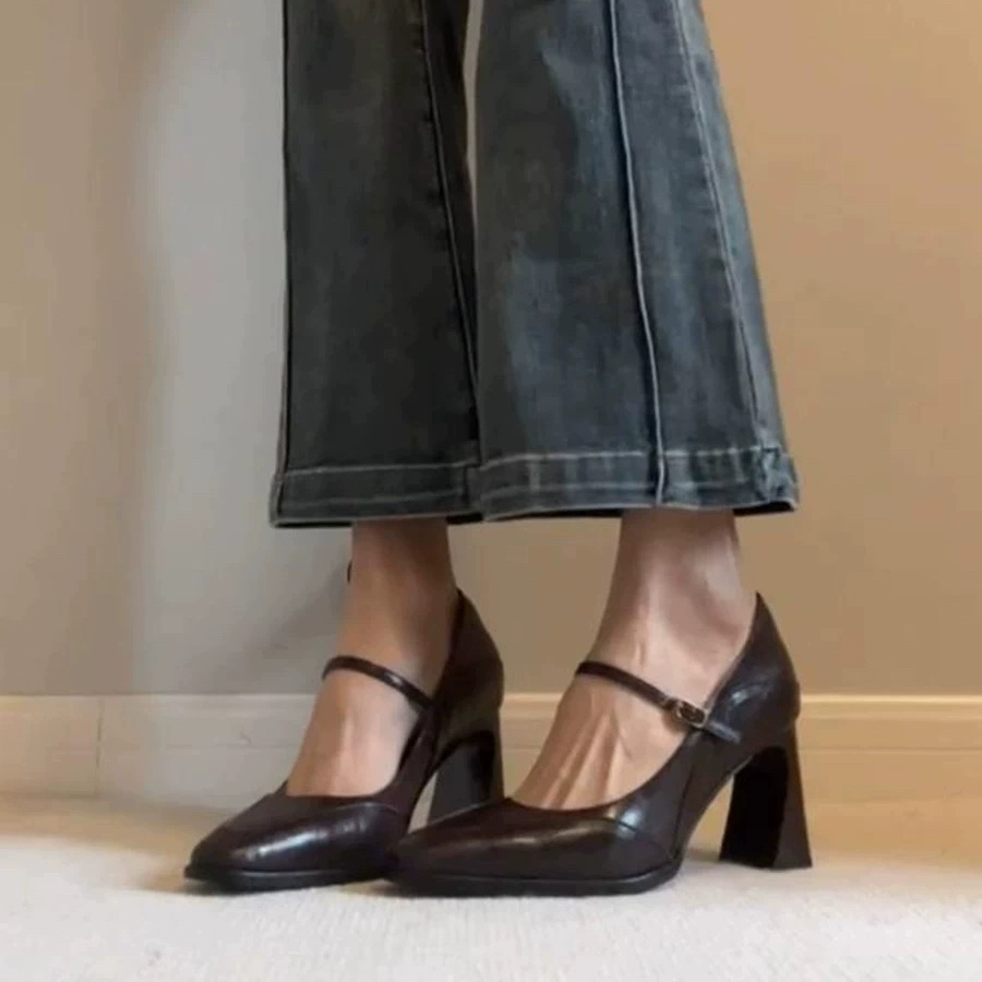 Коровья кожа версия ~ Французские кожаные туфли на высоком каблуке женский 2025 новый черный Мэри Джейн с юбкой на толстом каблуке