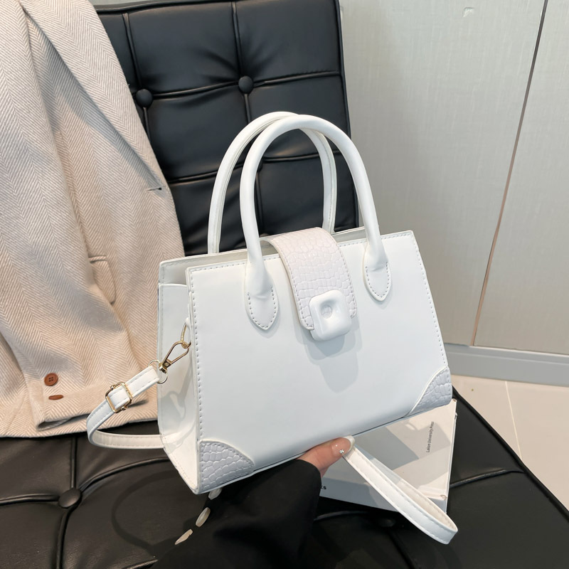 Moda popular textura retro 2025 primavera color sólido nuevo bolso de mensajero moda estilo occidental costura portátil pequeño bolso cuadrado