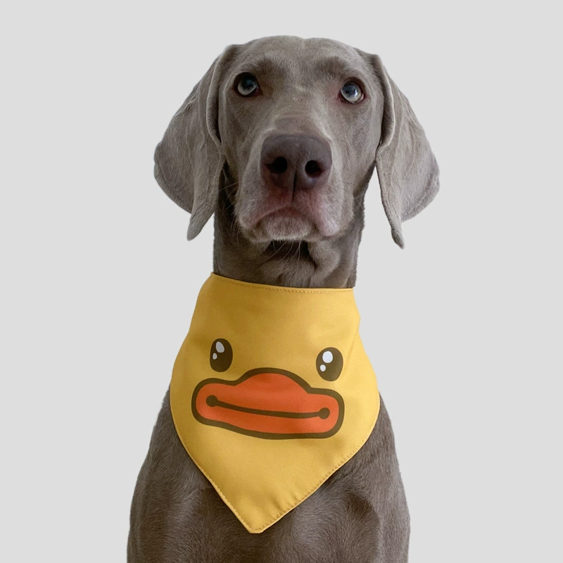 Qiqi Home мультфильм милая маленькая желтая утка прилив треугольник слюни шарф маленький, большой и маленький пёс золотистый ретривер Аляски