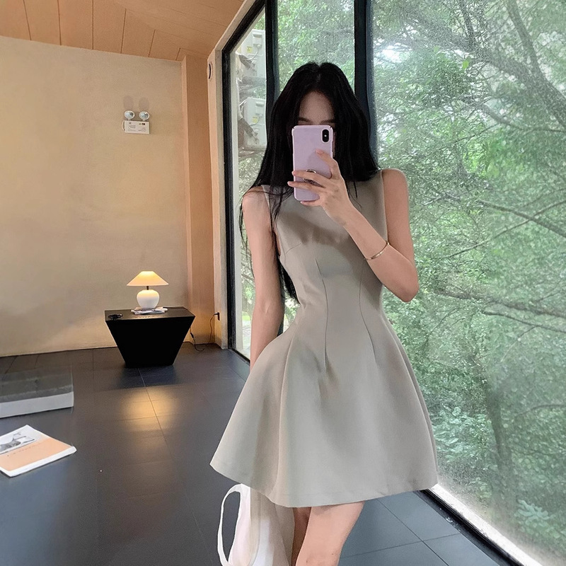 Small Sweet Short Skirt for Women Summer New Style Waist Slimming Look Design Pure Color Sleeveless Vest Elegant Dress Small Sweet Short Skirt for Women Summer New Style Waist Slimming Look Design Pure Color Sleeveless Vest Elegant Dress