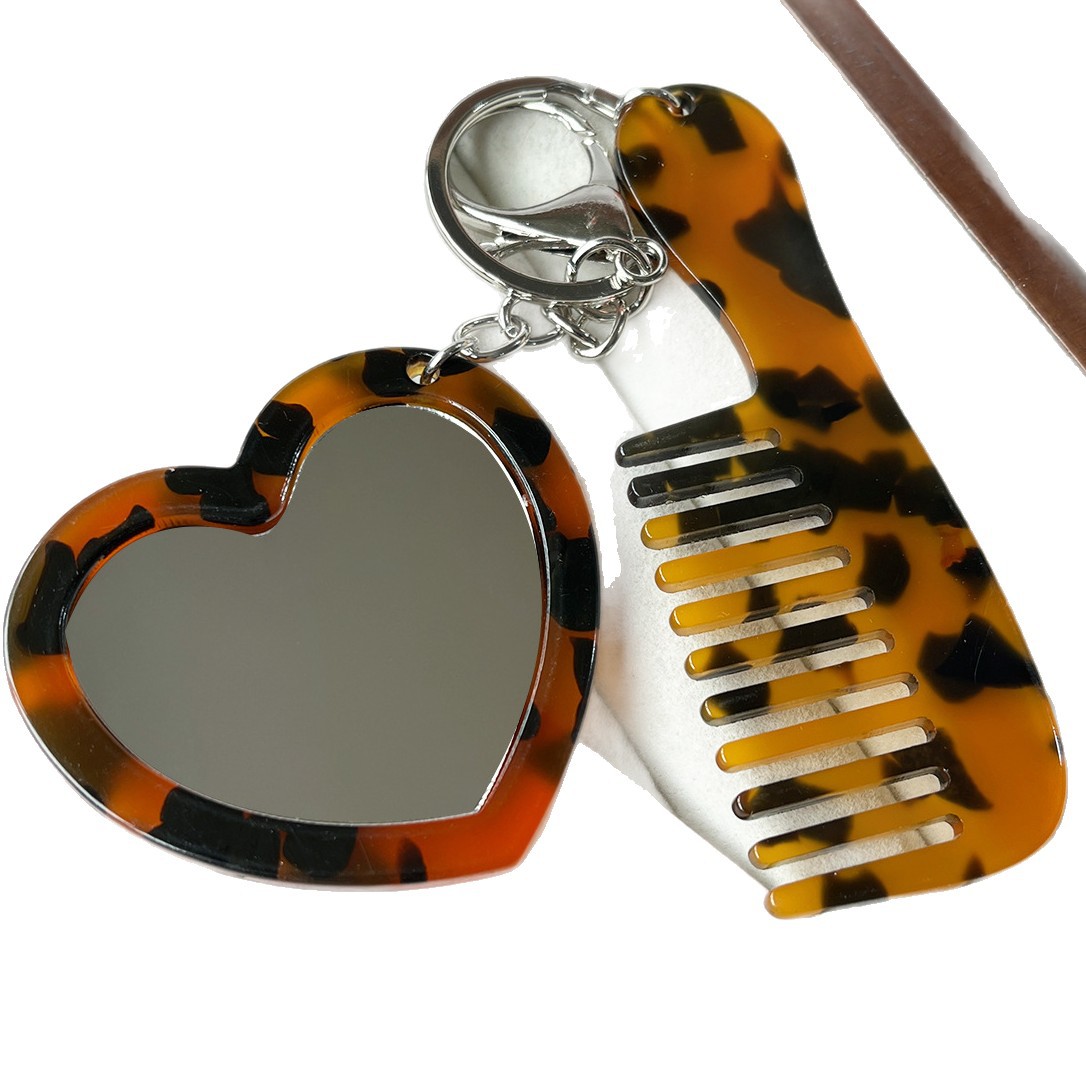 Amor acrílico espejo pein cubierta colgante simple bolsos accesorios colgante manejo portátil pein llavero