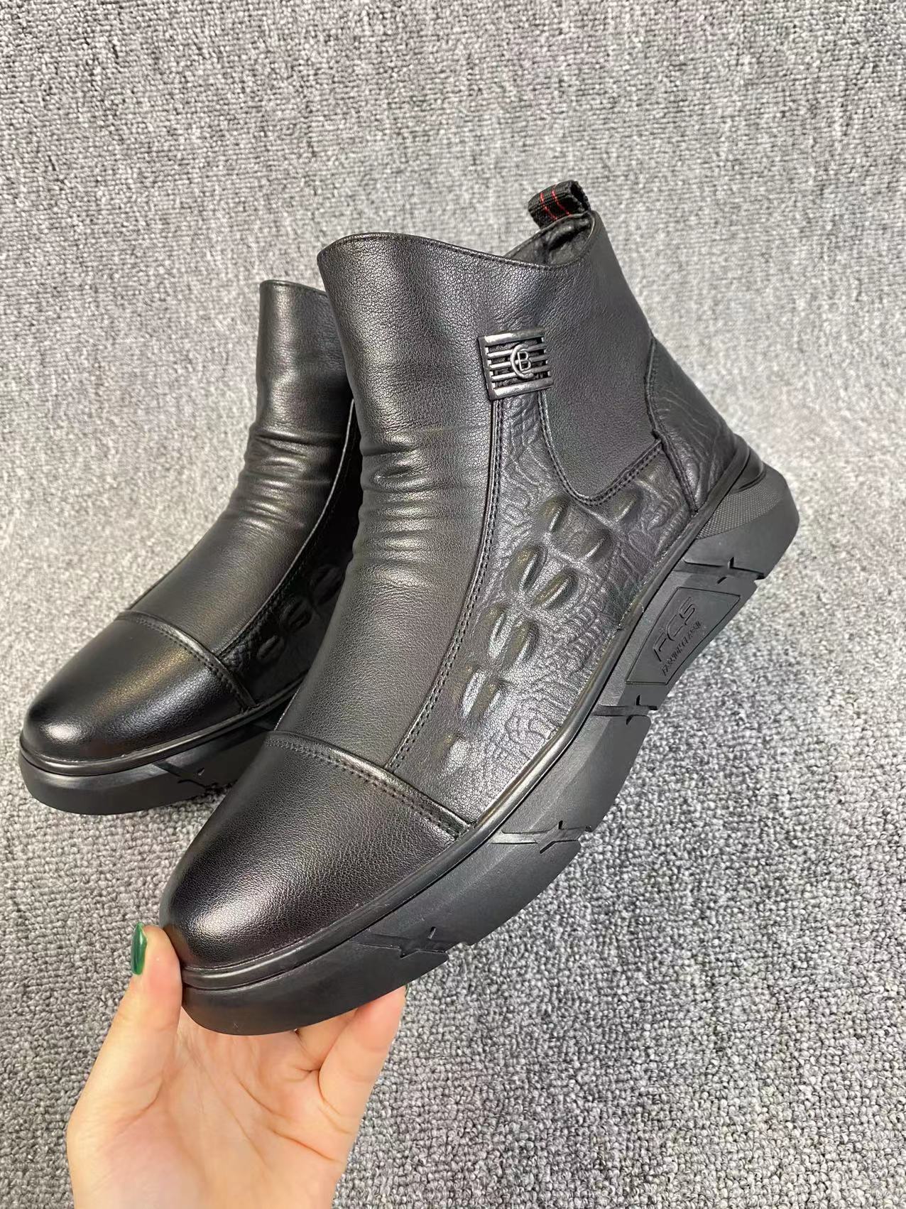 2022 New Trendy Martin Boots Plus Velvet Men's Cotton Shoes…