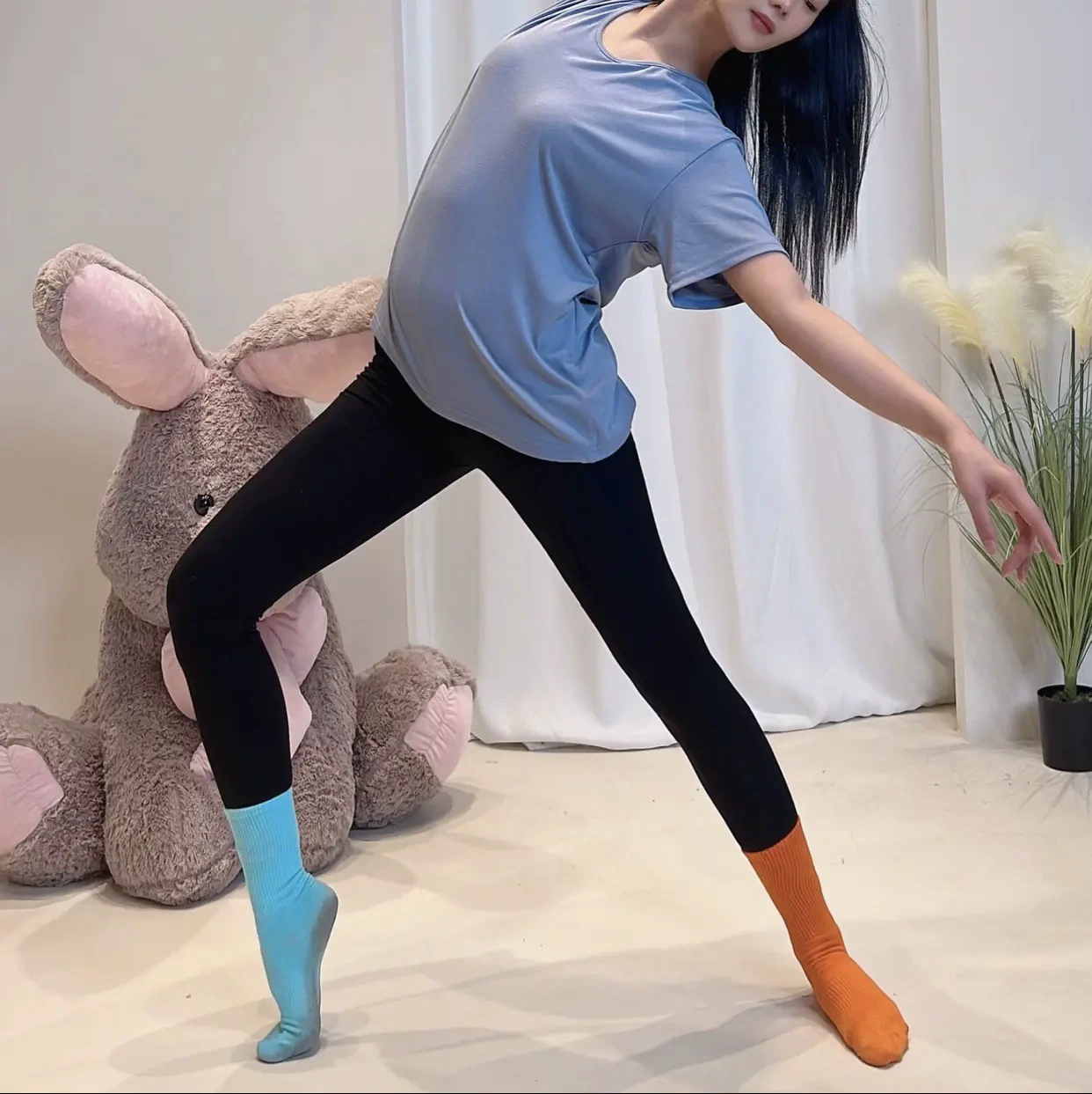 Танцевальные брюки для взрослых женщин, для балетных тренировок, брюки для занятий (длина до щиколотки), эластичные черные танцевальные фитнес-брюки, сценический стиль.