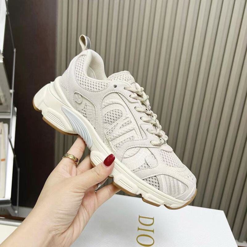 24 新しいカップルモデルカラーマッチング軽量多用途女性のセンス C D スポーツとレジャーインナー高さのパパシューズ男性用|undefined