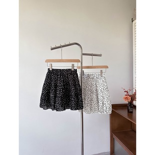 ��ɫ�黨�������ȹŮ�ļ��¿�С���Ӛ��|�����@�ݷ��߹������ȹ