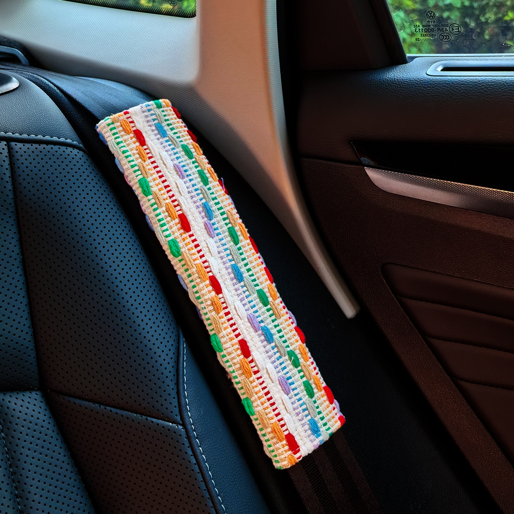 Car Seat Belt Shoulder Cover, Cute and High-End Female Car Decorative Protective Cover, Anti-Stranglehold Car Interior Accessories