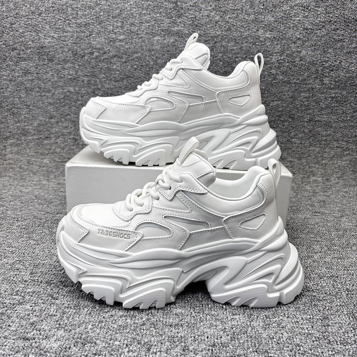 2026 Spring New Style 8cm Popular Dad Sneakers for Women, Genuine Leather Breathable Platform Thick-Soled White Shoes for Petite Women, Trendy