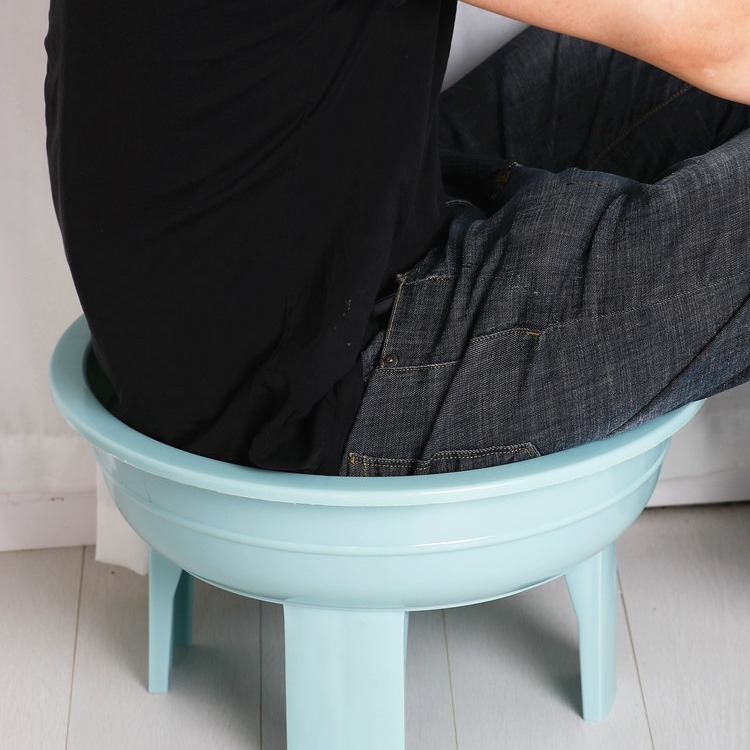 Elderly butt washing squat-free stool elderly butt washing artifact sitting stool with stool drop-resistant foot bath bidet thickened