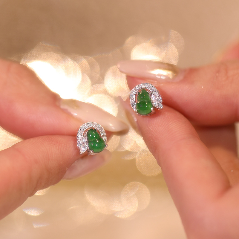 Nuevo estilo retro chino Pendientes de calabaza Fulu plata esterlina s925 con incrustaciones de plata natural material peligroso jade de una pieza al por mayor