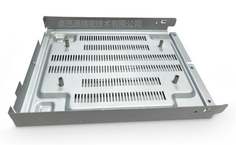 机箱类产品冲压成型+铆接部件