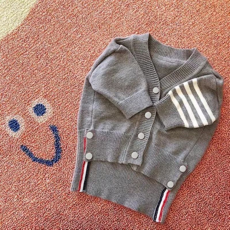 개 가을 겨울 의류 스웨터 가디건 비숑 프리즈 프렌치 두 슈나우저 포메라니안 소형견 고양이 애완동물 의류 트렌드 브랜드