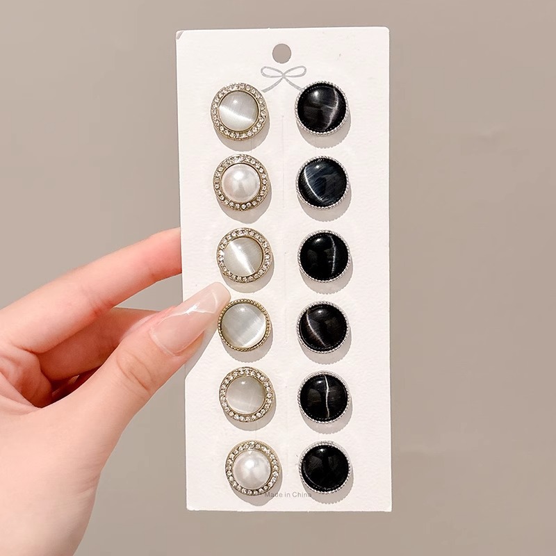 2025 nuevo broche de perla anti-desvanecimiento de moda mujer collar fijo tipo broche de pecho accesorios de ropa