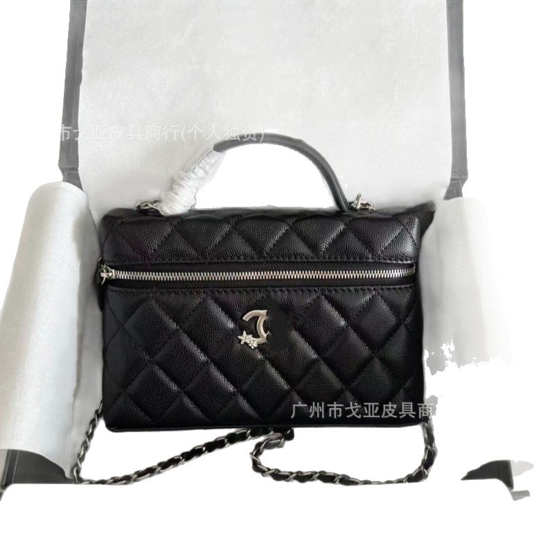 2025 New Luxury Style Quilted Chain Bag Women's Genuine Leather Shoulder Crossbody Bag Versatile Lunch Box Bag Evening Bag Handbag - Thumbnail 5