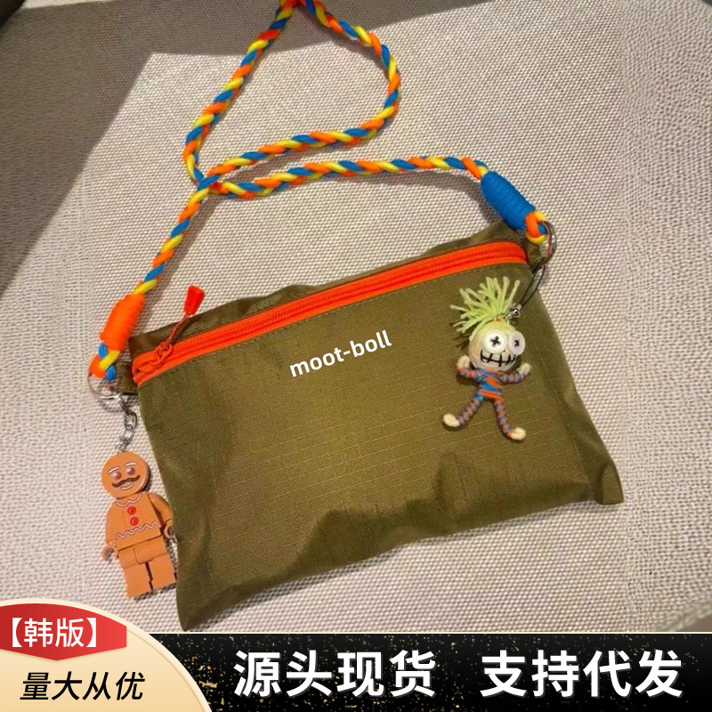 Japanese fashionable sports waterproof one-shoulder bag