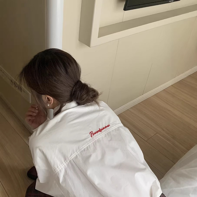 Off-Season Discount: Mustard-Colored Self-Made "Youth Party" Letter Embroidery Women's Spring Design Shirt Off-Season Discount: Mustard-Colored Self-Made "Youth Party" Letter Embroidery Women's Spring Design Shirt