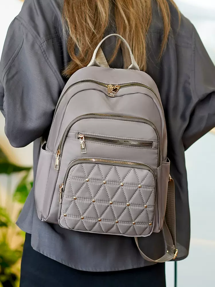 大容量双肩包潮流商务休闲女士背包简约女包牛津布刺绣新款韩版无