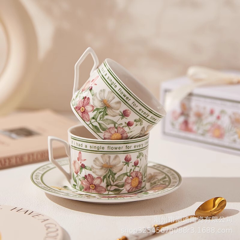 Xiangyang Flower Open Coffee Cup Saucer Mug High Color Value Ceramic Water Cup Friends Friends Friends Gift Wholesale