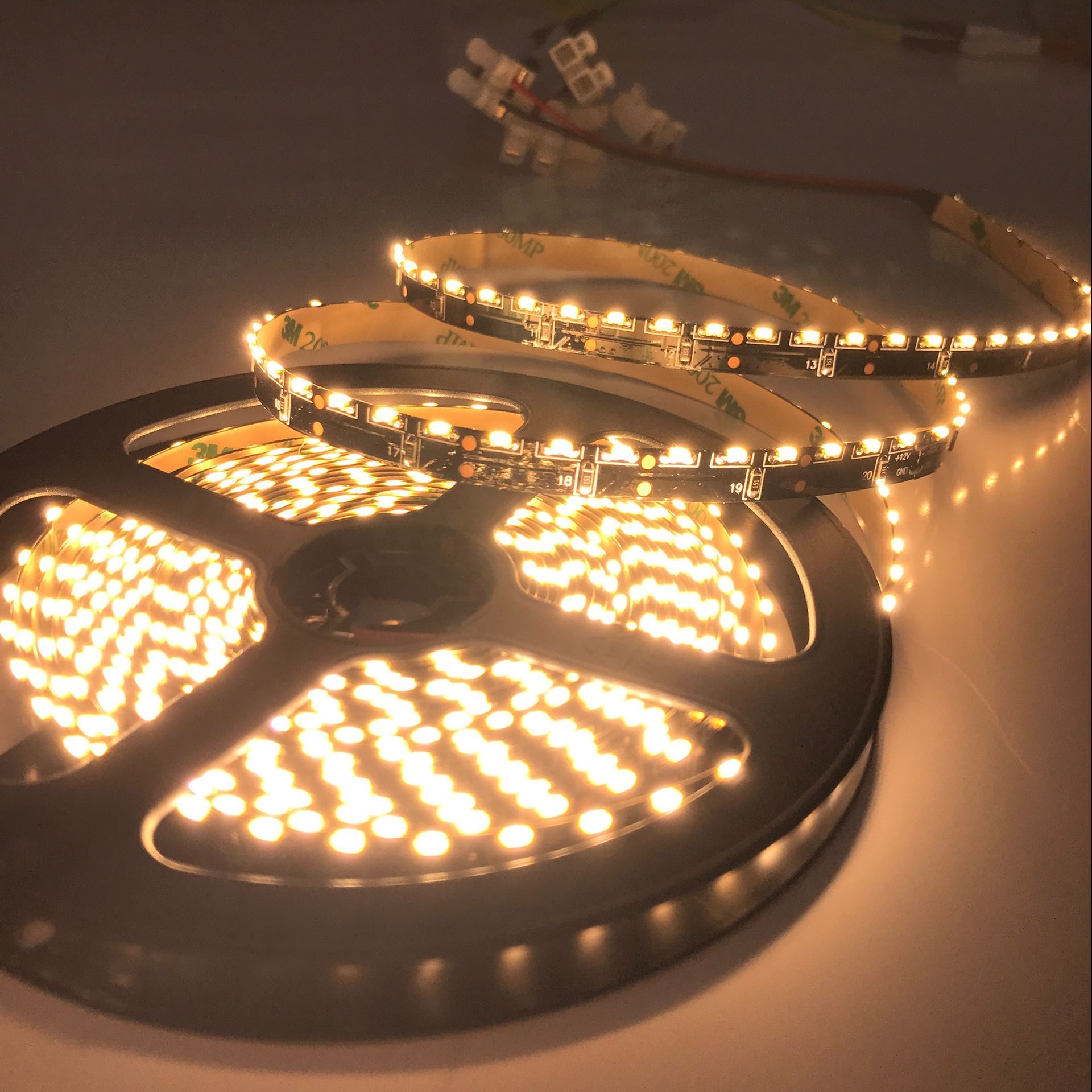 LED 335侧发光灯带一米60/96/120珠DC5V/12V/24V白/黄/黑板软灯条-阿里巴巴