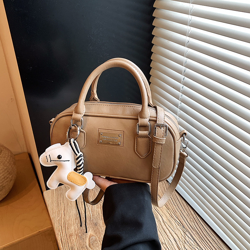 Retro Niche Baguette Bowling Bag For Women, New Simple Versatile Handbag, Single Shoulder Crossbody Boston Bag - Thumbnail 4